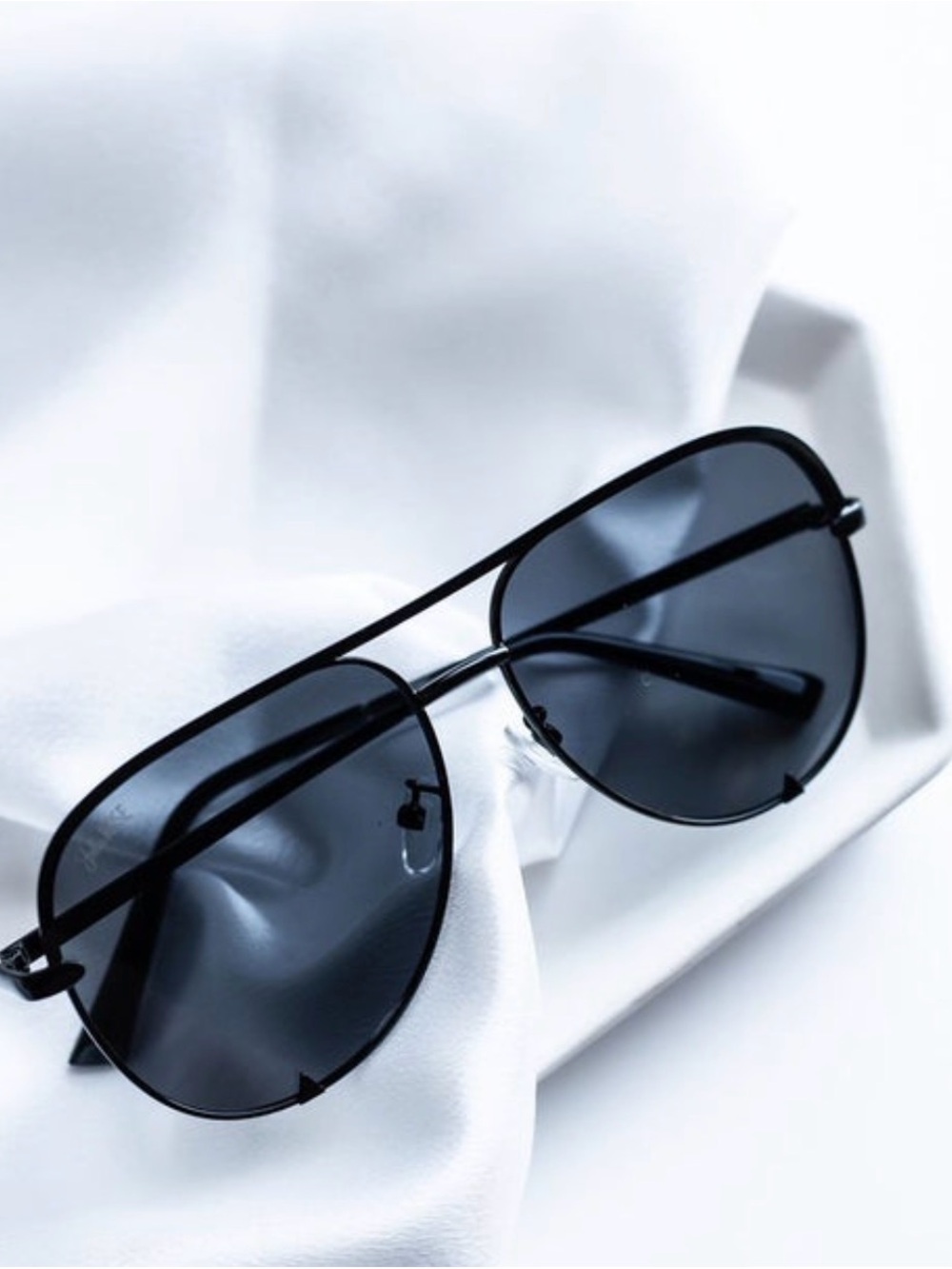 Classic Black Aviator Sunglasses